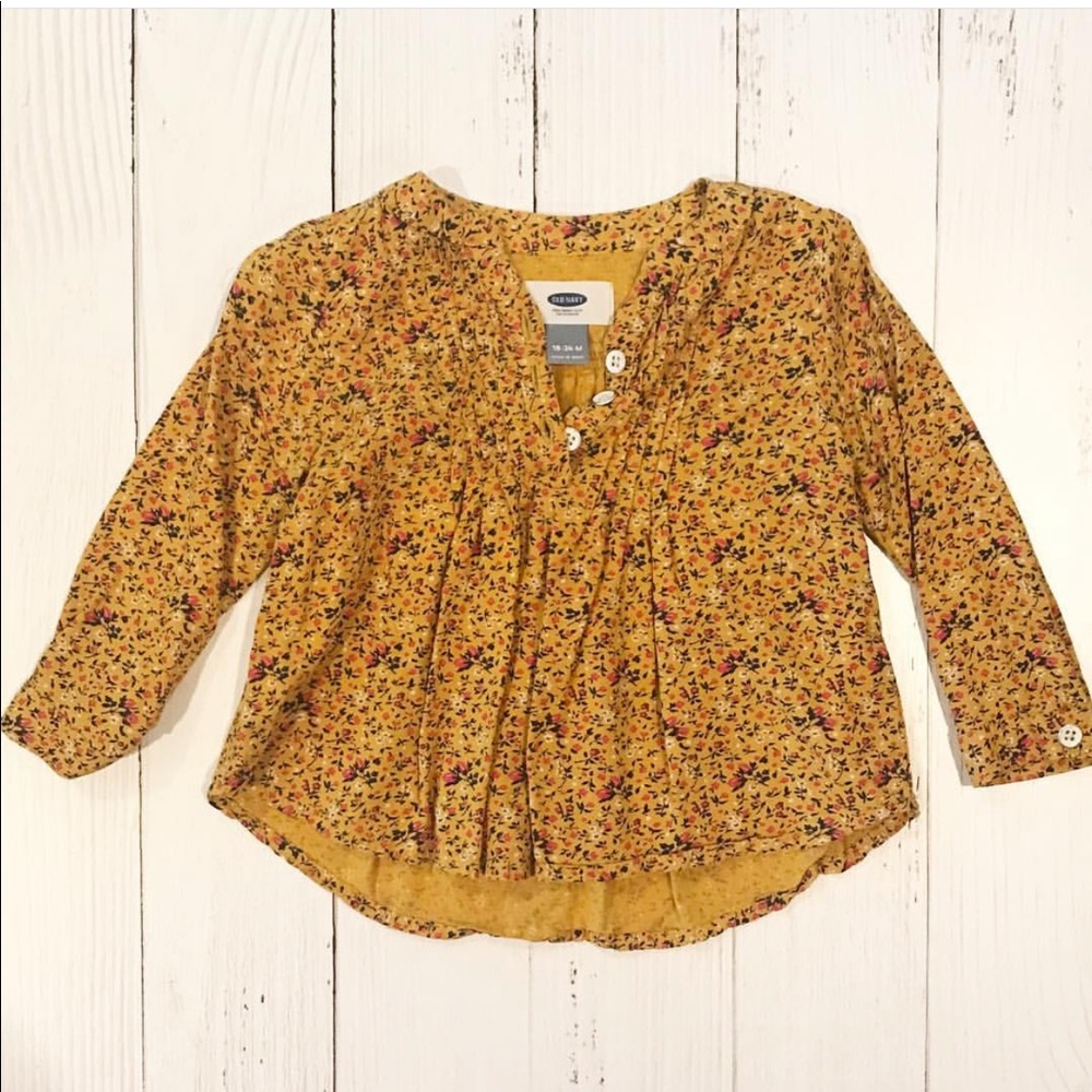 Old Navy button up top